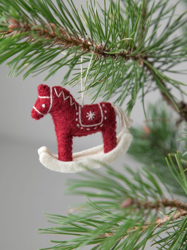 Dnes máte poslední možnost nakoupit vánoční sortiment v rámci Black Friday se slevou 25%🖤 Nakoukněte do našeho eshopu...